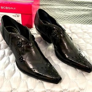 New black calf BCBGGirls booties ankle shoes boots.